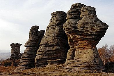 《瘦长鬼影：重制版》今日发售 使用虚幻4引擎